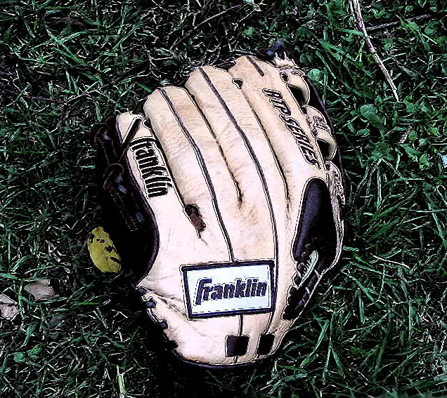 best-baseball-shorstop-gloves-in-2021-tried-test