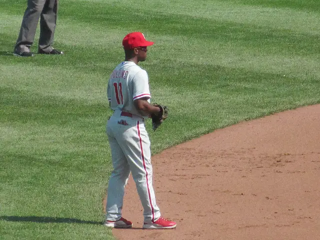 shortstop baseball glove