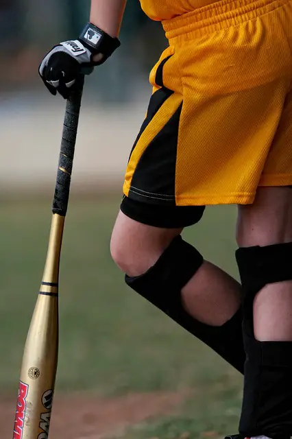 How to Choose a Slowpitch Bat