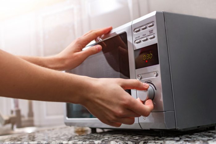 Flaring baseball glove with oven